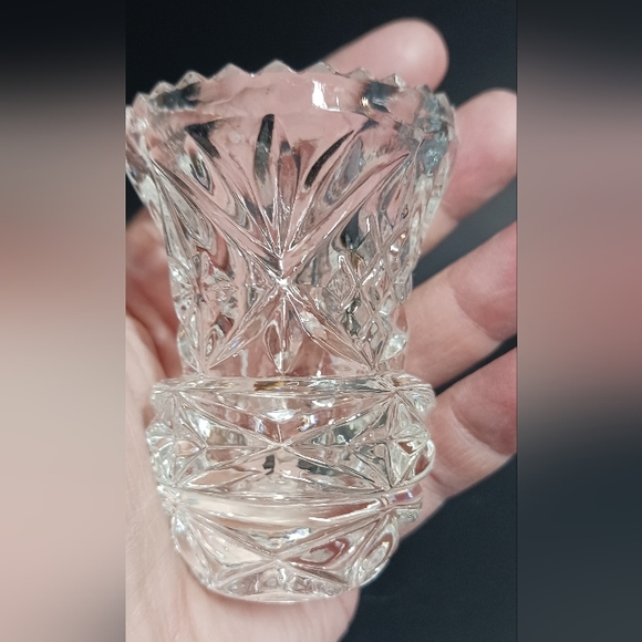 Poland Leaded Crystal Glass Spinning Star candy dish, bud vase and jam vase - Picture 6 of 9